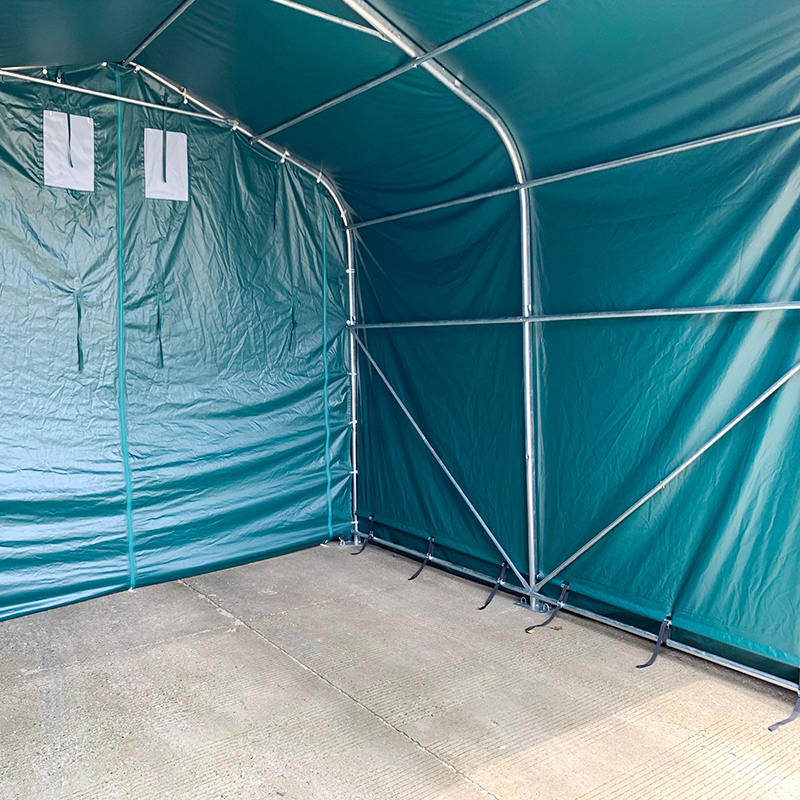 4x4m-2.6m Tempat Berteduh Padang Rumput Tempat Berteduh Tugas Berat Luar Ruangan Tempat Perlindungan Kandang